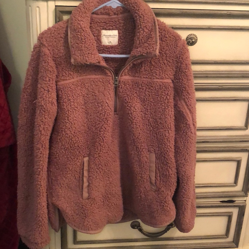 Abercrombie and Fitch size Med women’s top